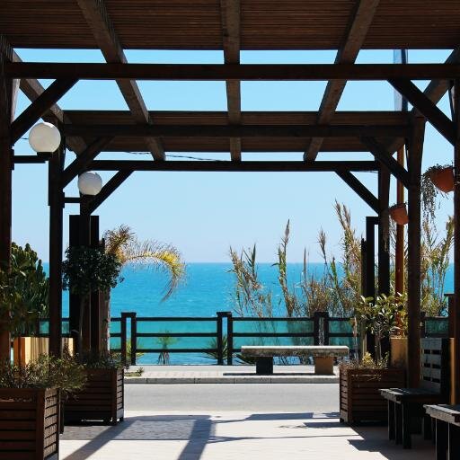 Hotel - Ristorante - Bar - Pizzeria sul lungomare di Noto Marina