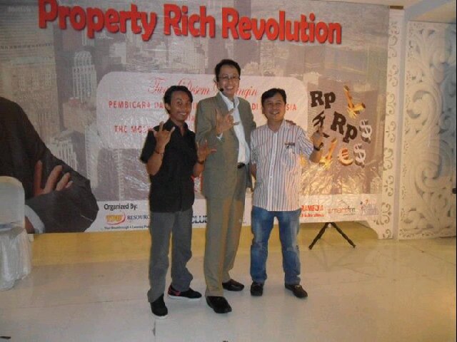 HariSulistyoAdi's profile picture. Think, Feel and Act