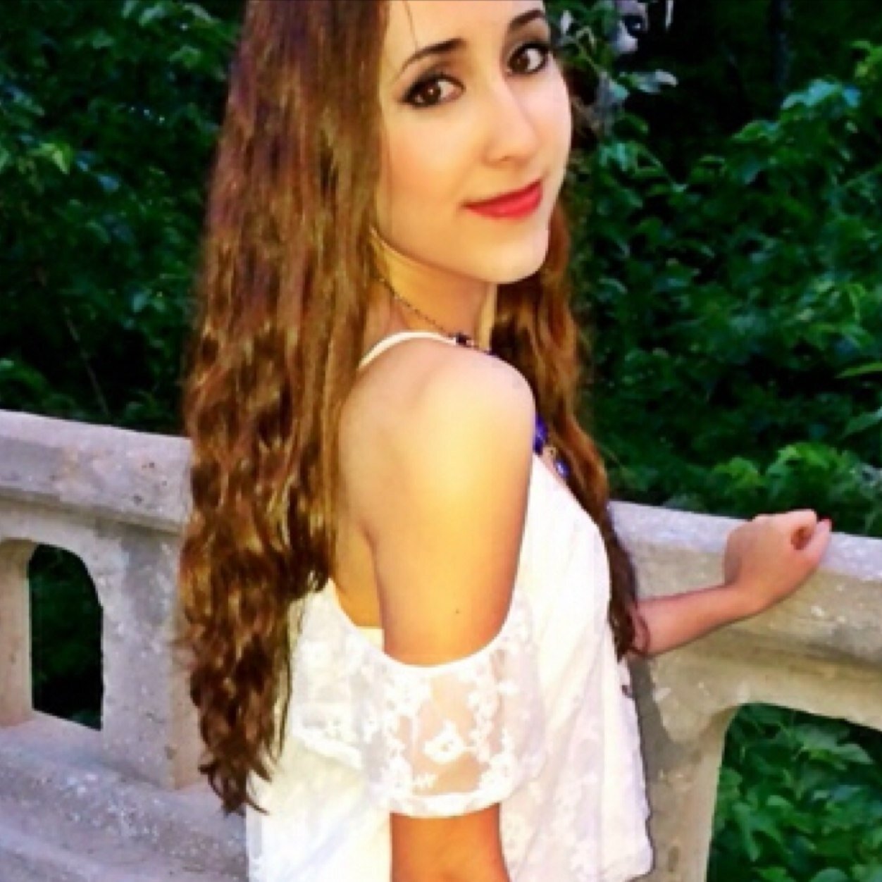 rose_ir13's profile picture. 