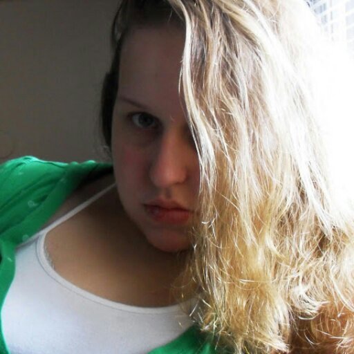 MsKellyB90's profile picture. A woman who is many things. Stay at home mom. Wife. Product Reviewer. Book Blogger. Youtuber