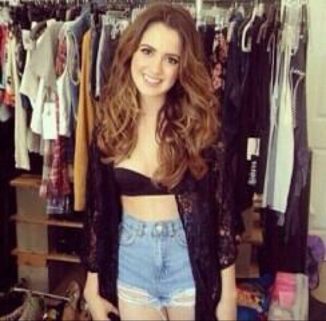 An awkward brunette who has a heart for music. ~Songwriter~Musician~Vocalist~Pickle Fanatic~