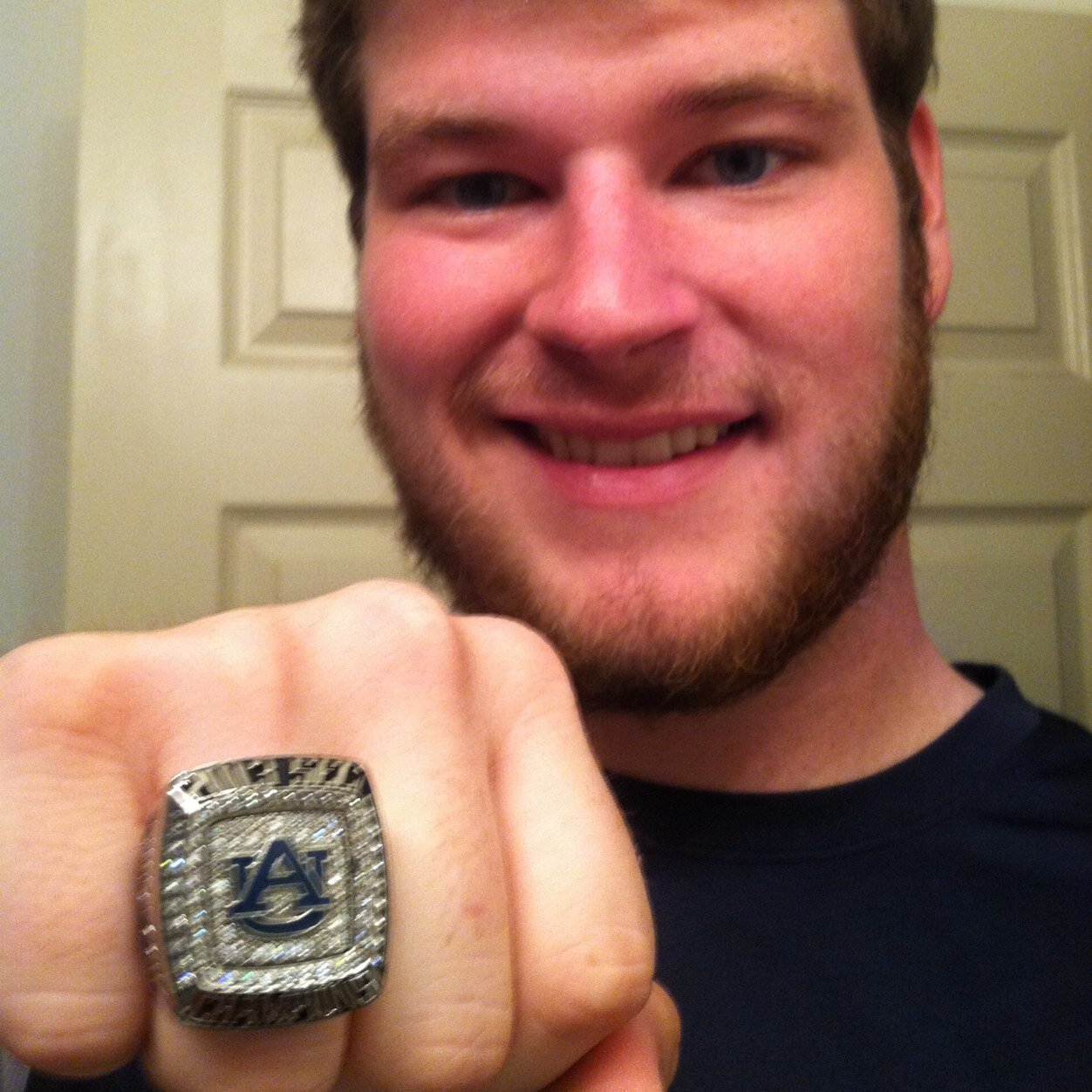 Luscious_Lew's profile picture. 