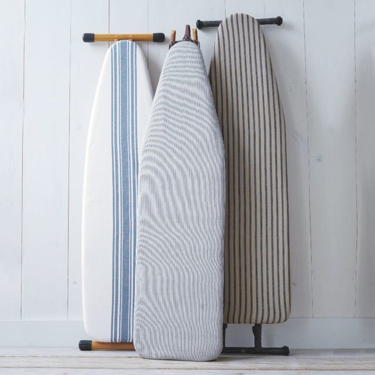 Parade Perfect Ironing Services offers a collect and deliver ironing service in Castleford and the surrounding towns.