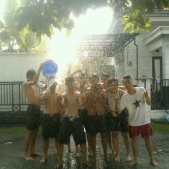 Surabaya Jawa Timur. SRT. 1998. #PemudaSurabayaSquad #MalamSurabayaSehatSquad . SISTAR FANS http://t.co/n0IDCQif2l