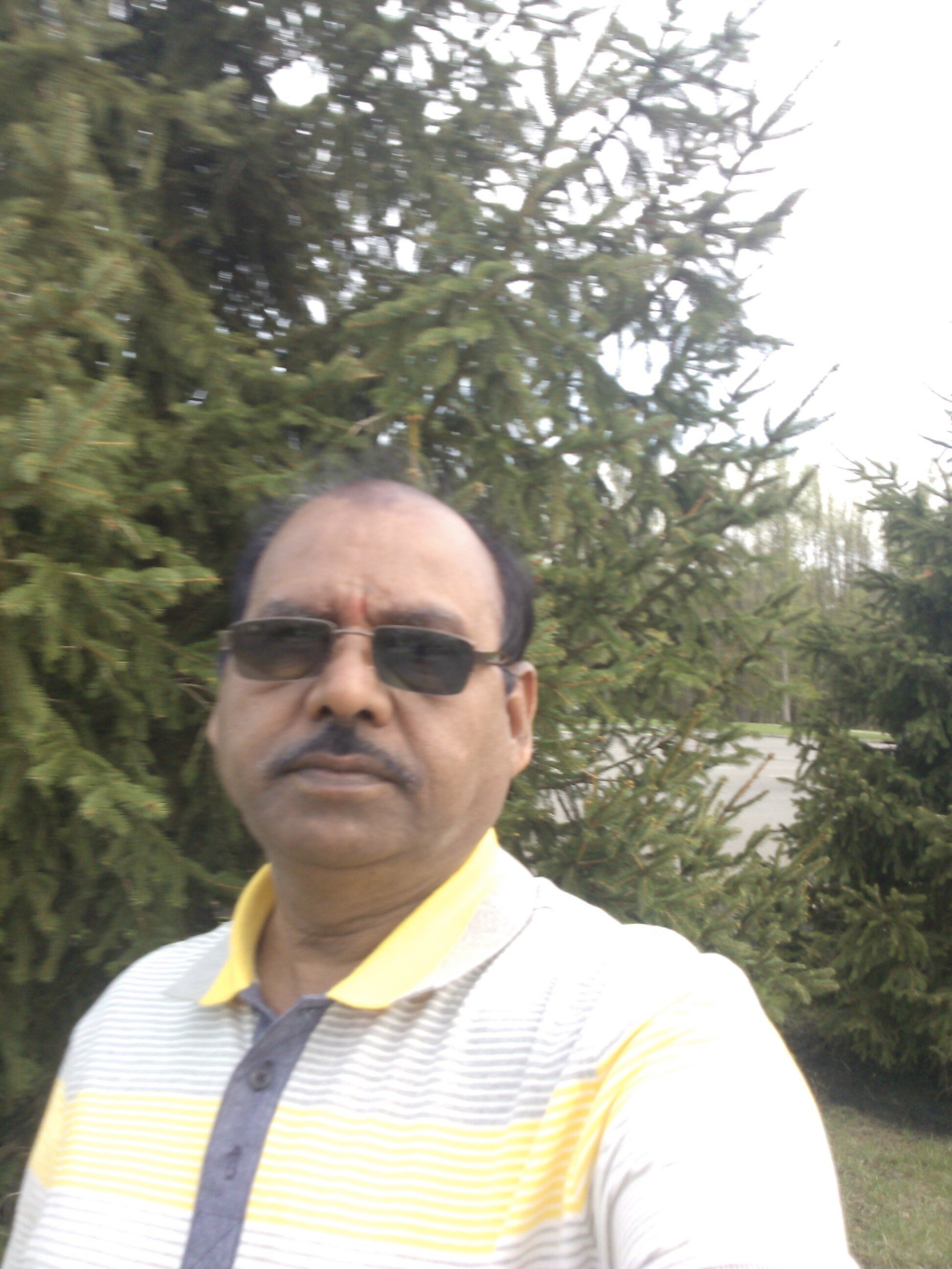 Studied LME Diploma. Worked as Dy.EE in Ground Water Department and Retired on 30th April 2010,at Rajahmundry.
