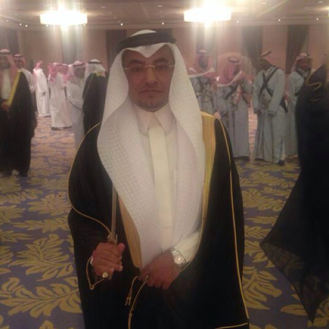 **أمرتهم أمري بمنعرج اللوى فلم يستبينوا النصح إلا ضحى الغد **من اسباب سقوط الدولة العثمانية (السير ًوراء مثل ٌزائفة) ماكثر السير وراء المثل الزائفة هذه الايام