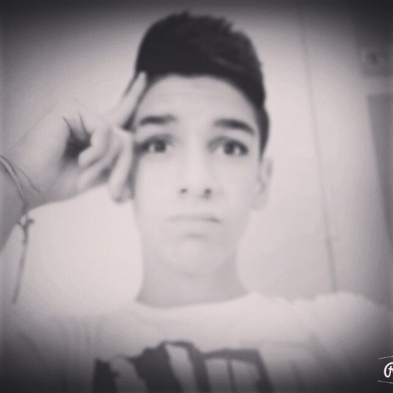 jooeeliitoo01's profile picture. Me llamo joel y tengo 13 años, me gusta skrillex y avicii, y amo a mi novia. 01.