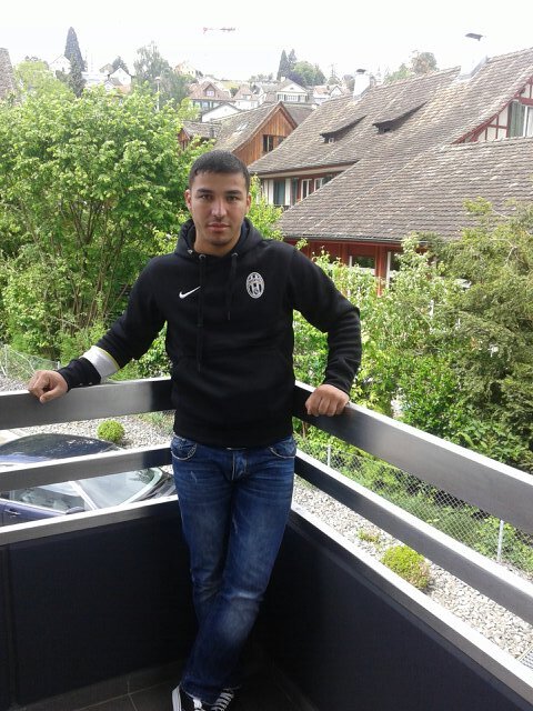 hamza_emzika89's profile picture. 