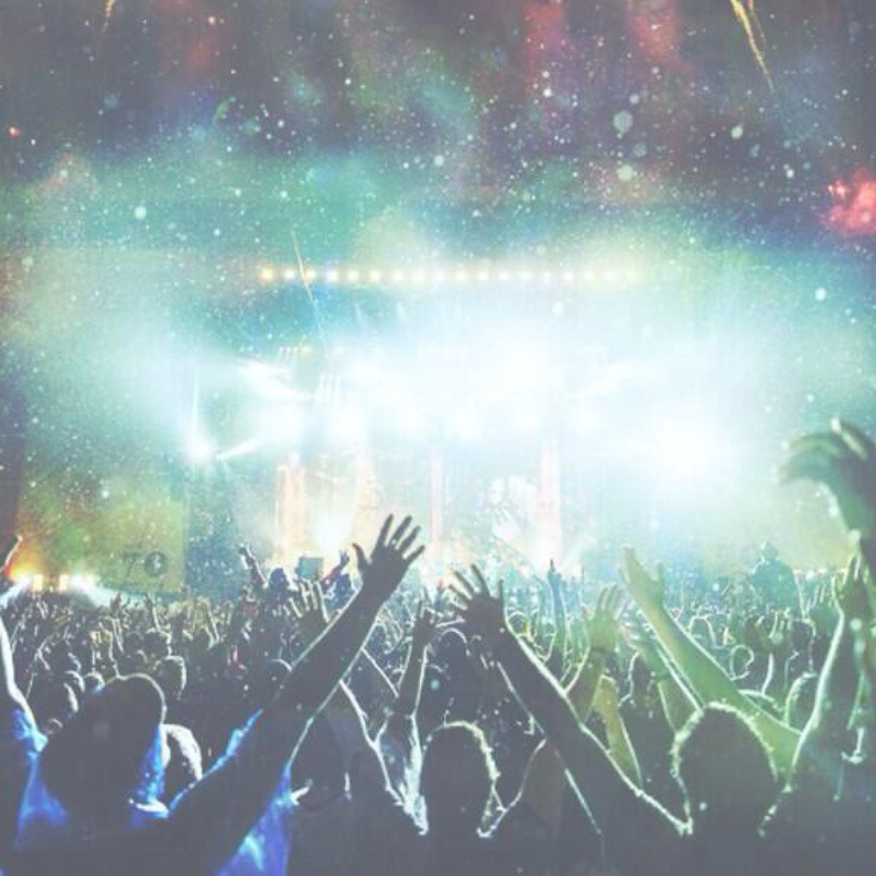 EDM PICTURES. WE LOVE EDM❤️ ❤️NEVER STOP THE FUCKING RAVE❤️ #EDMFAMILY❤️ #EDM4LIFE ❤️