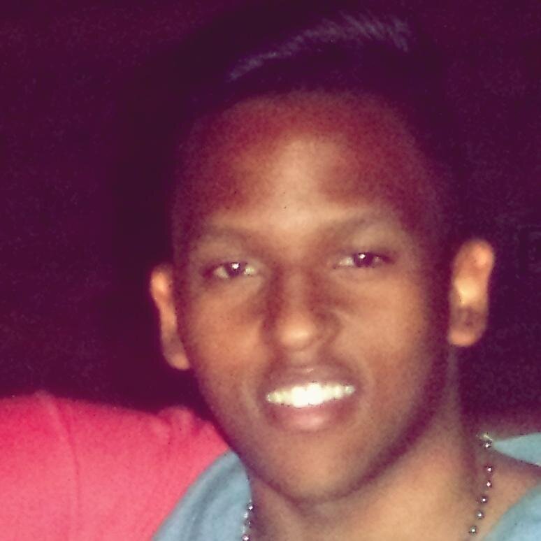 Mineirim, Cruzeirense, Gosto de Pagodee/Sertanejo/Modão; As vezes sou chatoo.
