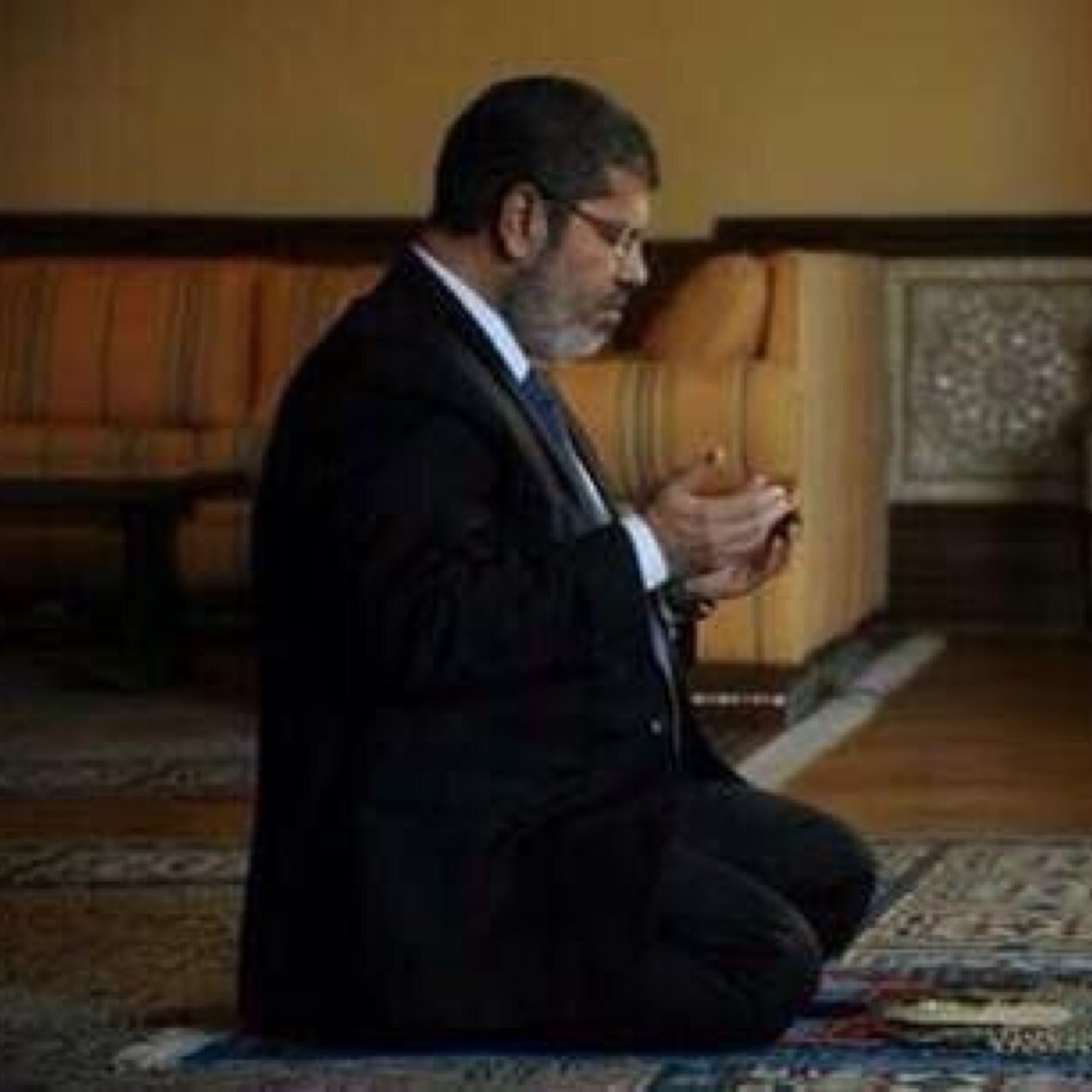 bo_abdulrazakq8's profile picture. اللهم انصر عبدك مظلوم محمد مرسي وانصره على قوم الظالمين