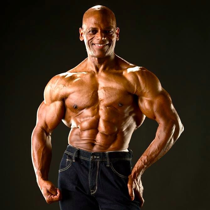 𝐀𝐮𝐭𝐡𝐨𝐫 of “𝘿𝙧𝙞𝙫𝙚𝙣” Personal Trainer, Mr. America, 2x Mr. World, 2x Mr. Universe, 6x IFBB World Mixed Pairs Champion. From Memphis, TN.