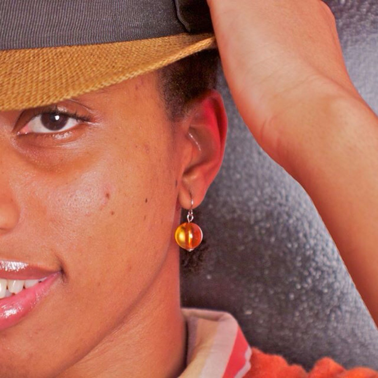 Singer/Songwriter/ Send your INSTRUMENTALS/BEATS to http://sillycoostand@gmail.com Instagram @therealattiyaj