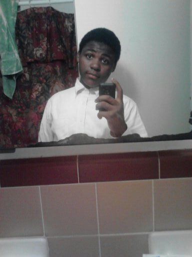 Hi I'm Juwaun. Follow me and I'll follow you back. Liver of life, Child of God, Sinner of the World. Praise God!!