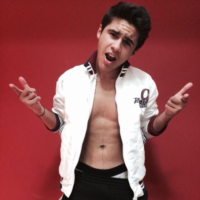 Twitter Oficial: Cássio Ramos !!! Vavá em Mutantes Lucas em Rebelde ... Assessoria @uRodrigocardozo assessoriavidal@hotmail.com & urodrigocardozo@hotmail.com