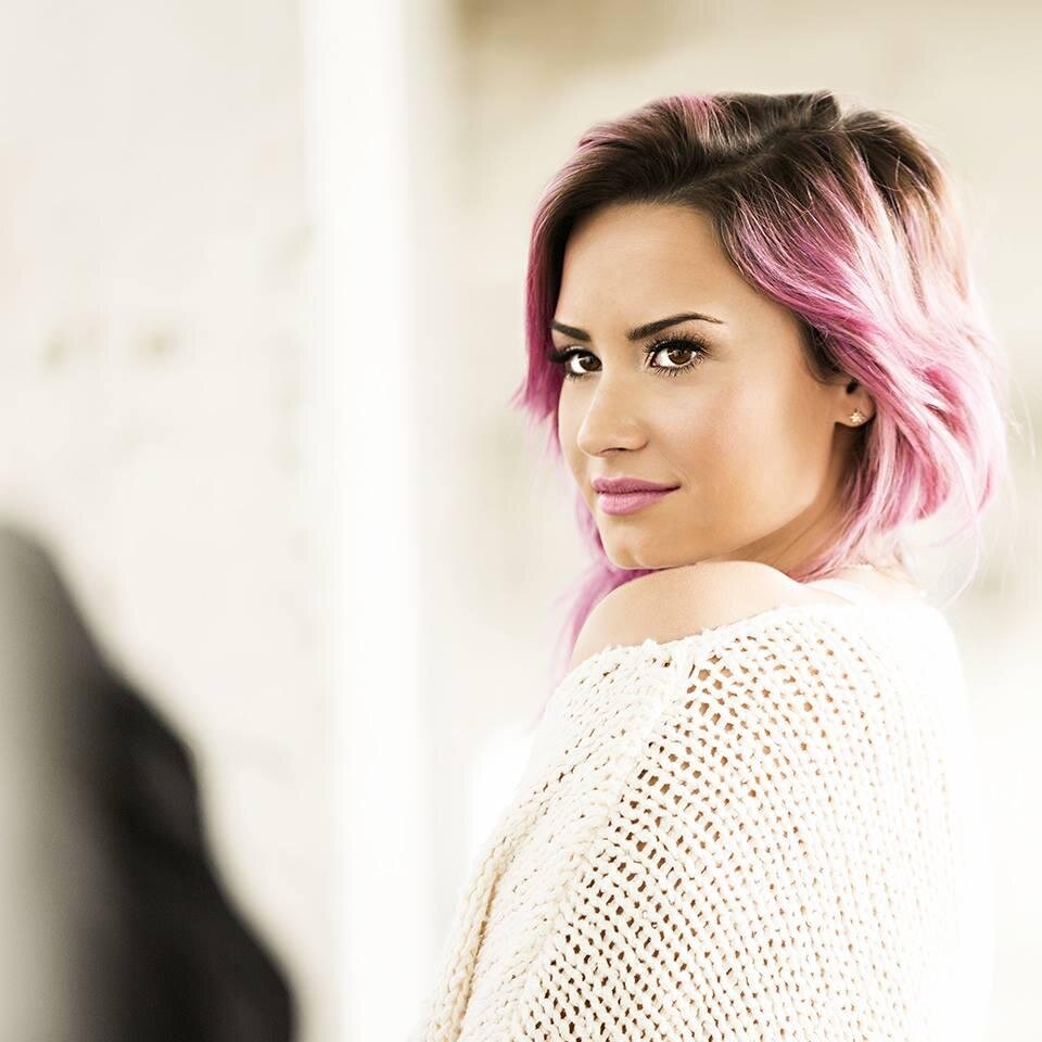 ❧¿Madurar? Bitch please, ¿Qué crees que soy? ¿Una fruta?❦ #CamrenShipper #Harmonizer #Lovatic #Arianator
#Beliectioner ∞