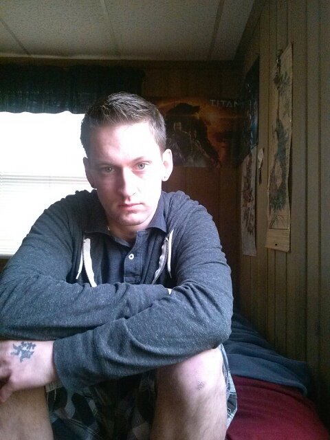 The real Lil Richie from KCK Killa Crunk Kings. Just here to meet some peeps while promoting my rap group KCK! http://t.co/Yrcr344FxL