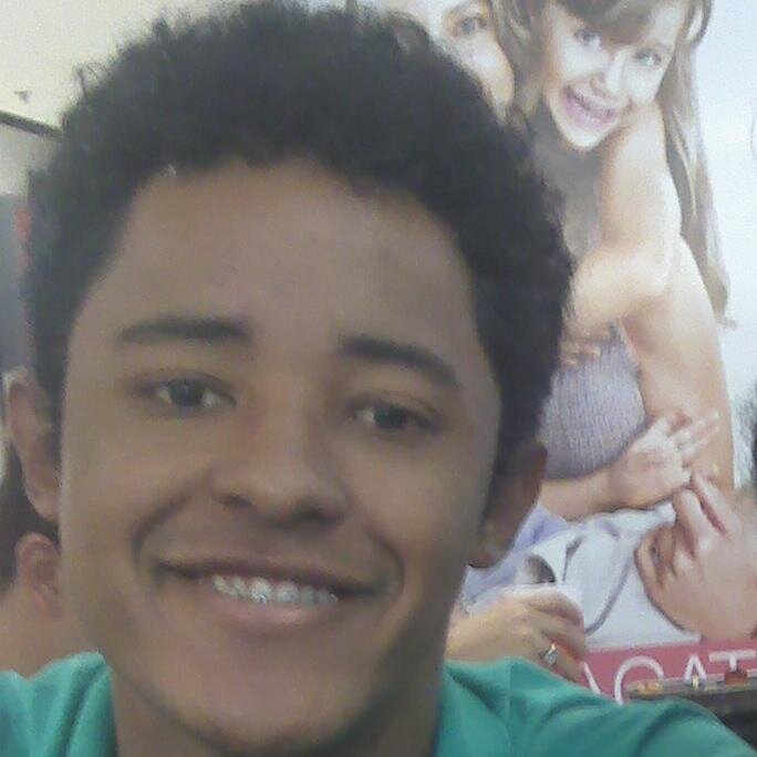 Estudando de Engenharia Civil na U.A.M.