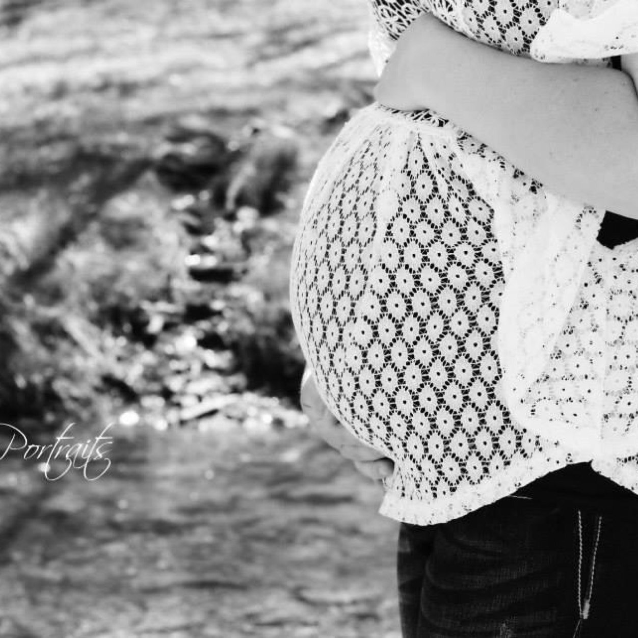 Wife • Mother
  Love my life ✌️