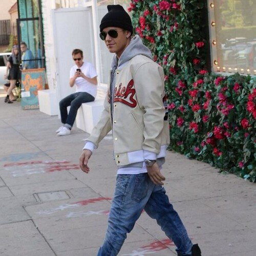 thank you justin for following me i love you more than you know @justinbieber Justin Drew Bieber Supporting the Champ ♛