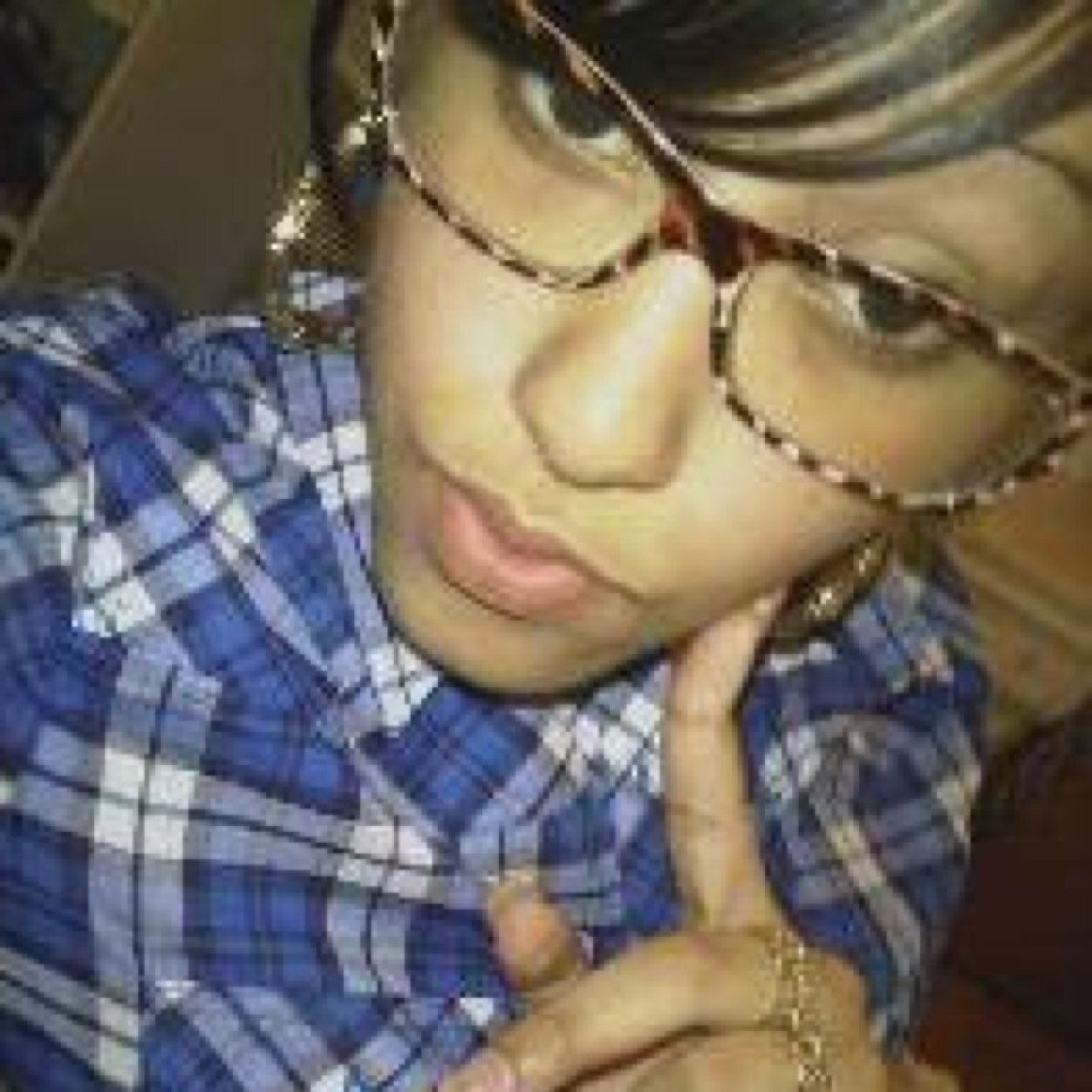 more than just a pretty face ; don't just sit there and stare ! follow me and get to know me !