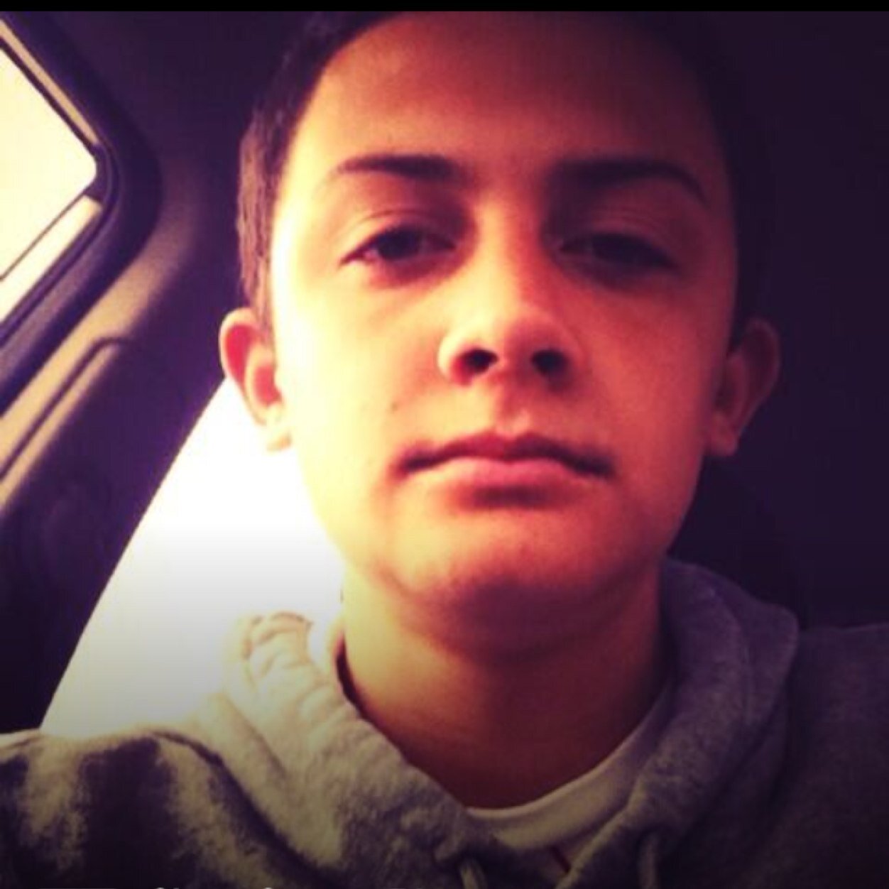 Follow me ill follow back kik me GhettoGangsta88 -ALMS