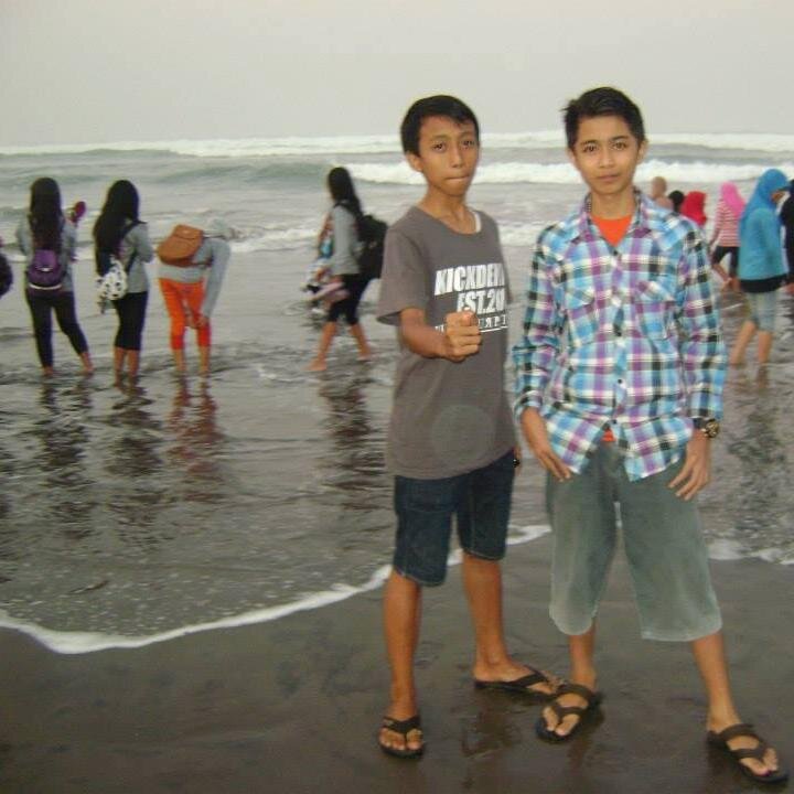 sElaMa MataHari maSih tErbit dAri sEbeLah tiMur & tEnggElaM dari sEbeLah bArat ,, :_ SH TERATE tEtap sElaLu JAYA ,,