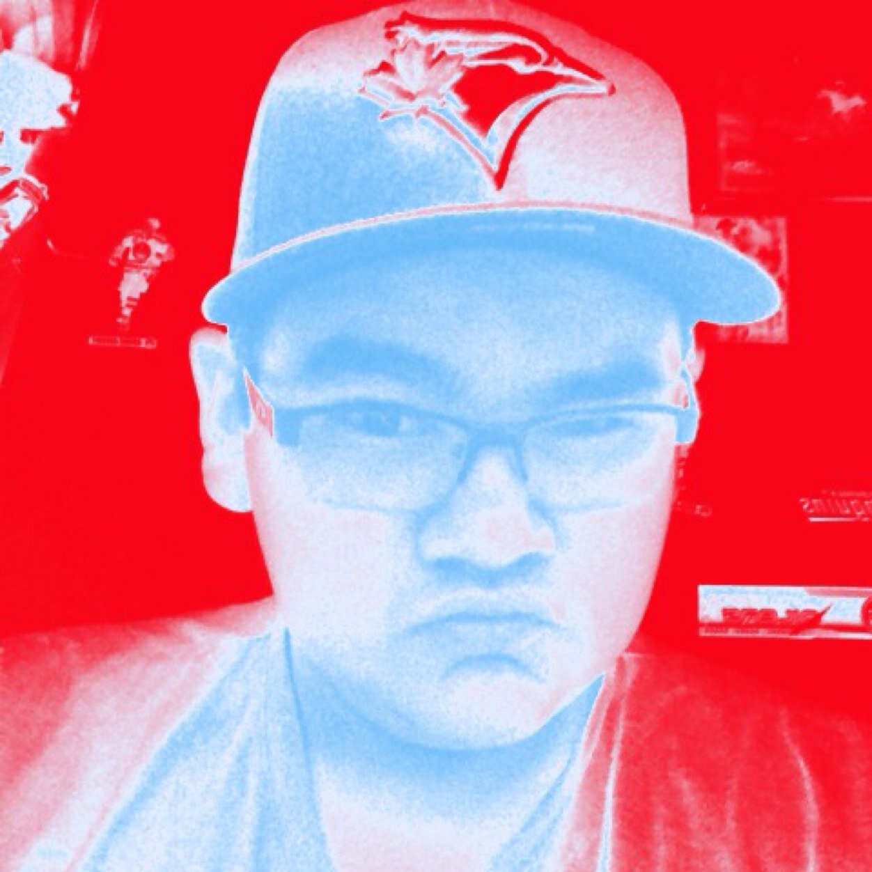 I live to play hockey and baseball I love watching horse race I love my mom and yeah follow me and ill follow you back lol yolo
