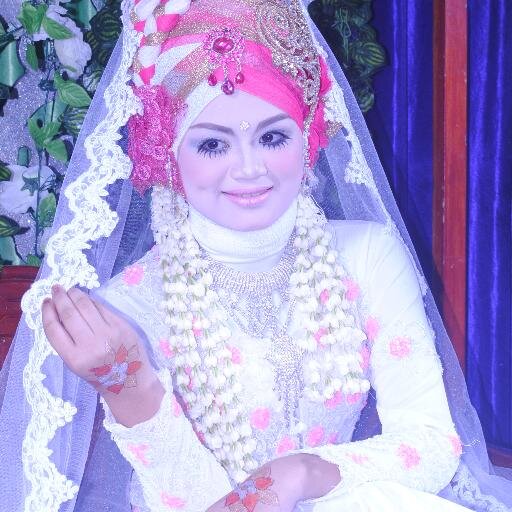 Tasyaaa_LV's profile picture. Oriflame Independent Consultant 
Love Oriflame Love dBC'Network.. :)