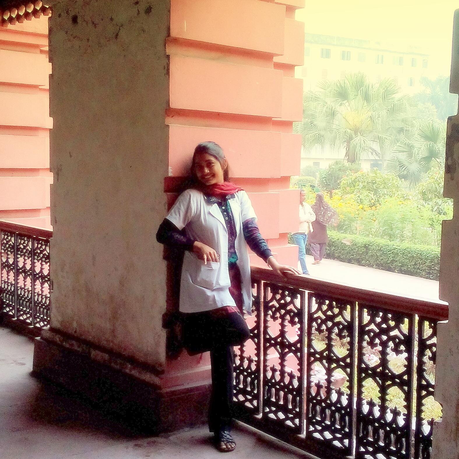 Independent woman to be