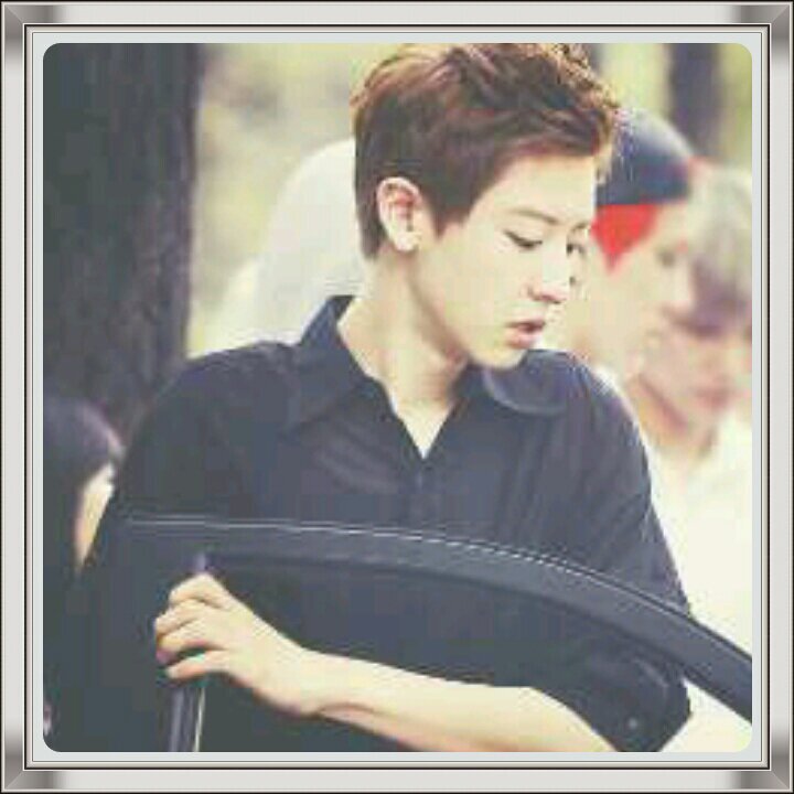 อาจารย์กาง คือ บอทชานยอลที่หล่อที่สุด                                                   `จารย์เคมี : @KRISEXO_BPSBOT