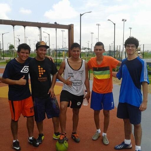 ((●̮̮̃•̃)./Entrenador y Director Técnico de futbol/ GuayaQuiL :D whatssap(******2468).♩ ♬.