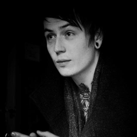 ferry_manarul's profile picture. someone somewhere