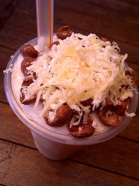 MENU:Cokelat,Cappucino,Mochacino,Blackforest,Tiramisu capucino,Hazelnut Choco,Durian,Strawberry, Milktea, Oreo capucino. @Jl.Kampus grendeng purwokerto utara