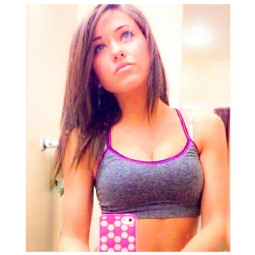 Im just a girl who parties and doesn't give a shit what people SAY!!!!!! (FOLLOW ME PLEASE AND I WILL FOLLOW BACK)  :) Instagram: junesandos94