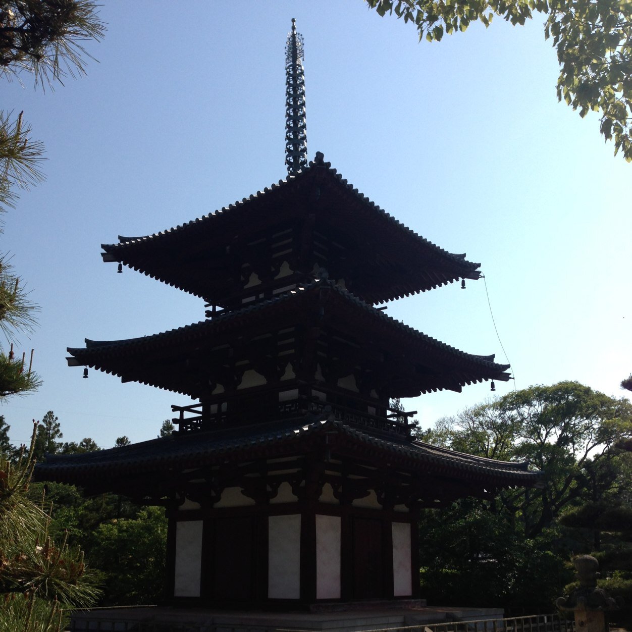 ＊大阪大学公認団体、古美術研究会(こびけん)です。お寺や神社などに月一回、見学会に行きます。＊寺好きな人、ぶらぶらが好きな人、入ってみませんか？ ＊見学会に参加したい方、ご質問がある方は、お気軽にDM下さいね！