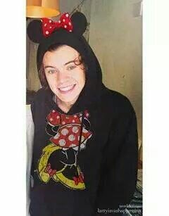 myworldidols1's profile picture. nao é porque eu escuto maconha que fumo Miley Cyrus. ❥ 17.2.14