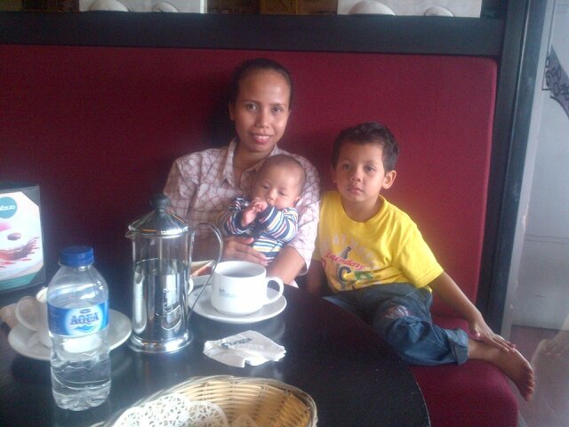 owner @RM. Dapur Mama Oce