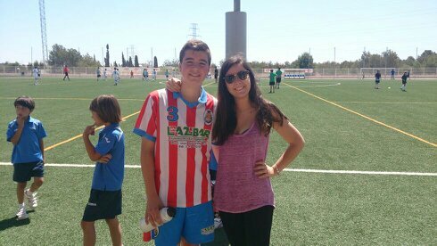 al ser del valencia desde los tres años me he dado cuenta que el futbol no es mi afición.ES MI FORMA DE VIVIR!!!!!#AMUNT!!!