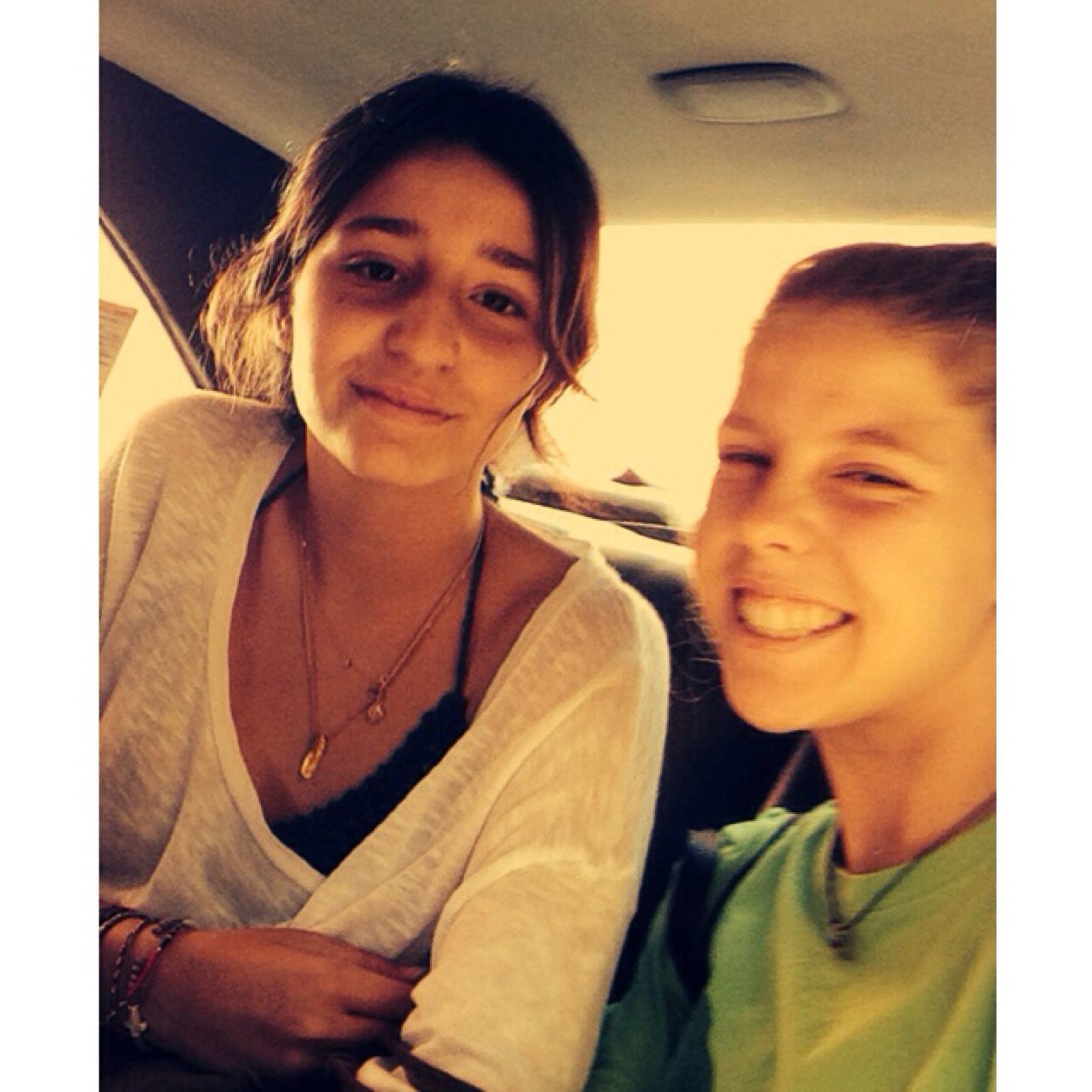 meri_mendes99's profile picture. -8-