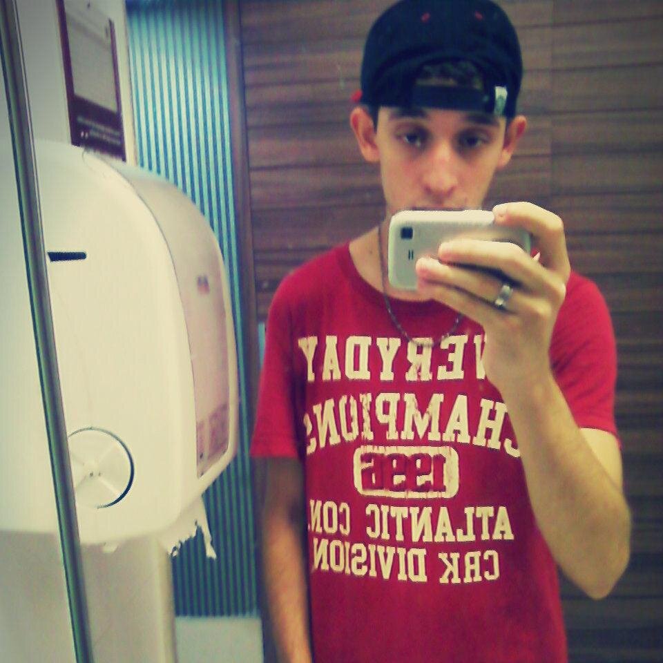 dancer-soft-Agressive -Curto eletroo-ah segue ae 
procuro mostrar meu potencial  Impact Vibe,Illusion impact http://t.co/bWVOKi2HwB