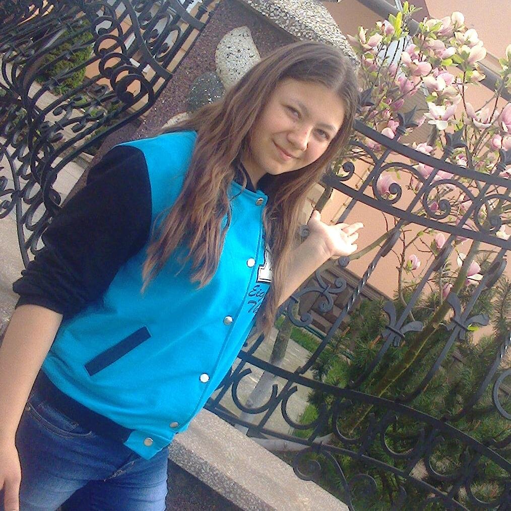Этот неловкий момент, когда в тебя влюблены, а ты ничего не чувствуешь к этому человеку. 
А потом, блин, наоборот