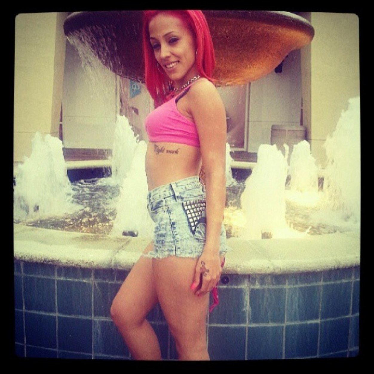 TEAM LESBIAN I LOVE PUSSY FOLLOW ME NEW TO TWITTER