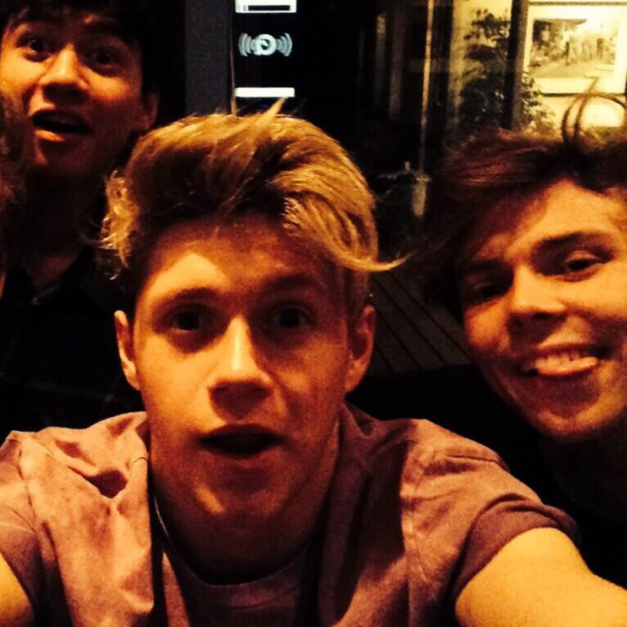 XGrande5sosx's profile picture. ✧5SOS✧1D✧ Im secretly a penguin✧ ✧Love my bestie✧