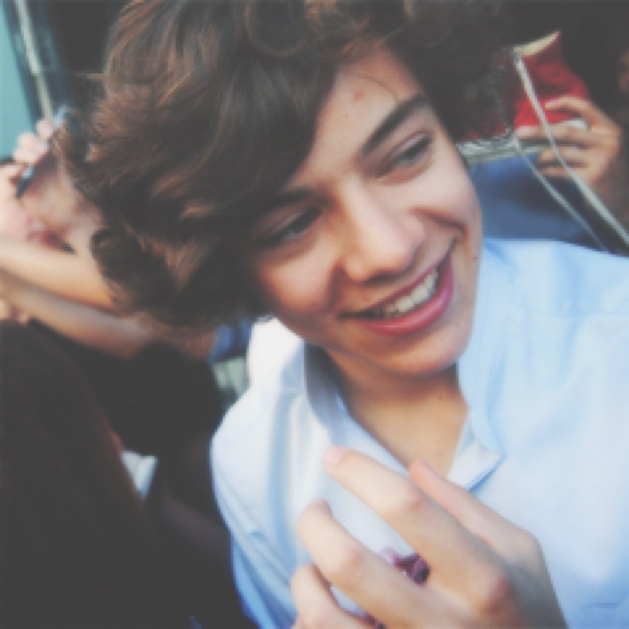 hellooo, this acc belongs to @stylxes :) ask for a fb