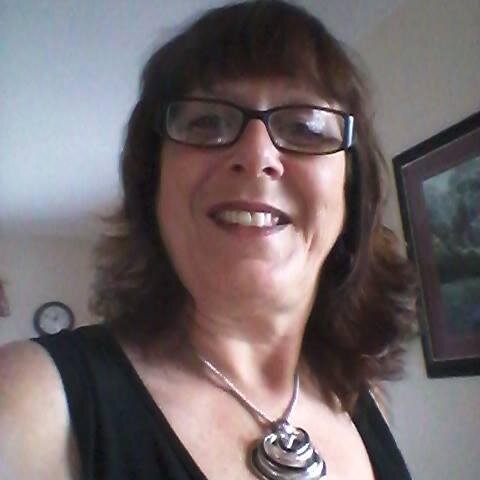 Business Student @ Loyalist College Helping others and all things fun!! Consultant with Your Inspiration At Home