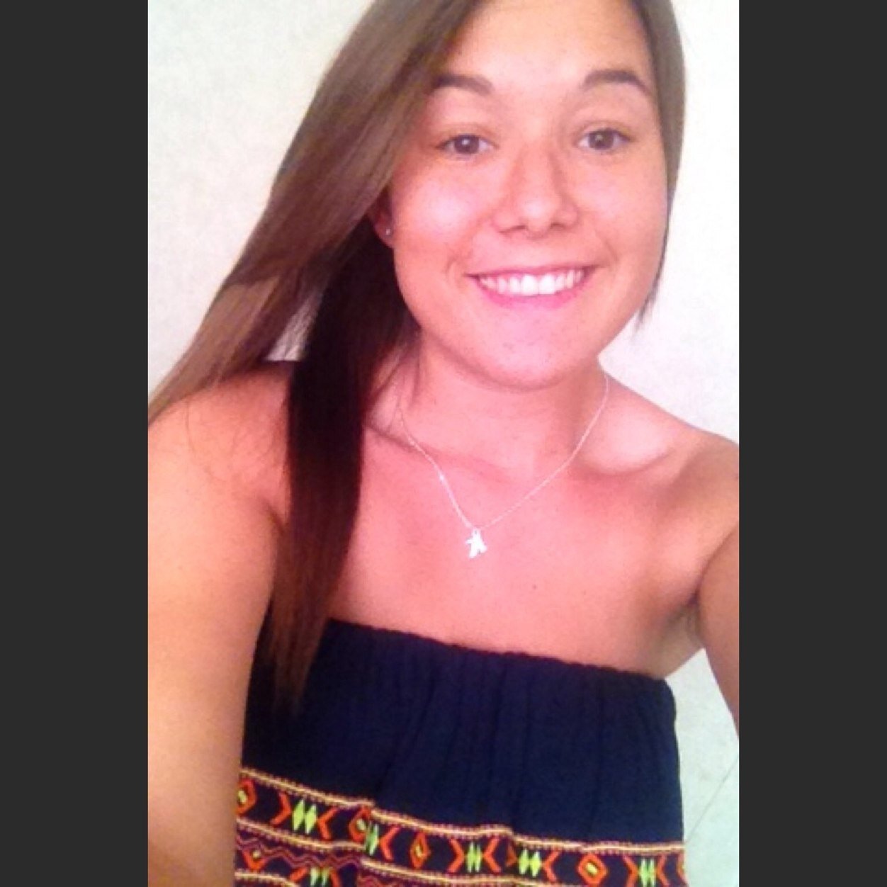 kristynC_9's profile picture. Everything happens  for a reason. You can't stress shit  too much. What's meant to happen will happen no matter what.