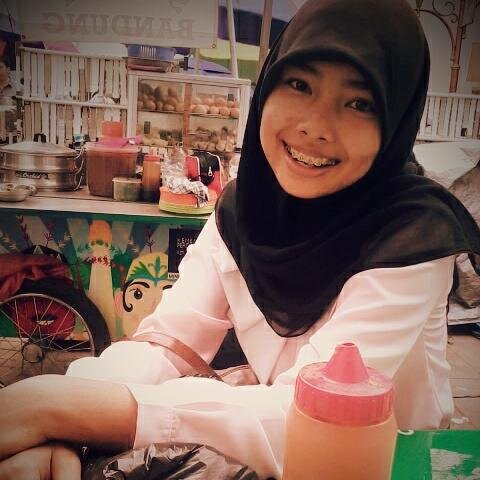 My name novia anggraeni vocational schools Bogor city human motivation