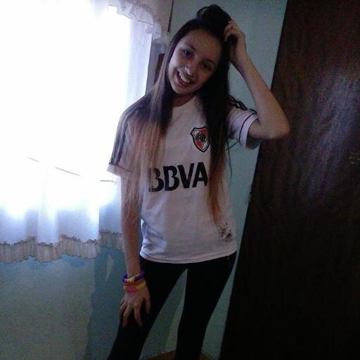 Señores yo soi deL gallinero :*