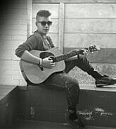 Belgian SingerSongWriter by #unit_of_an_empi